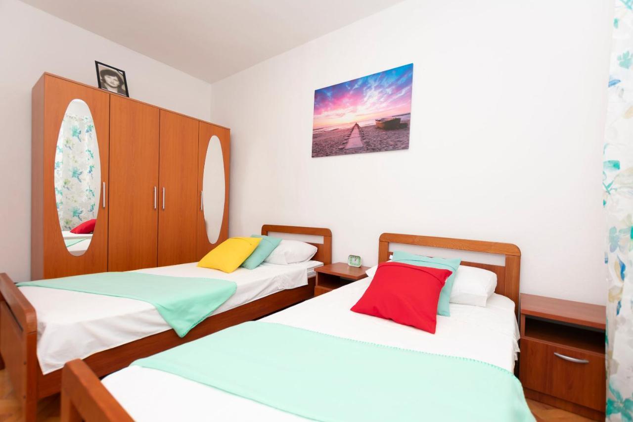 Apartments Milica Kastela Exterior photo