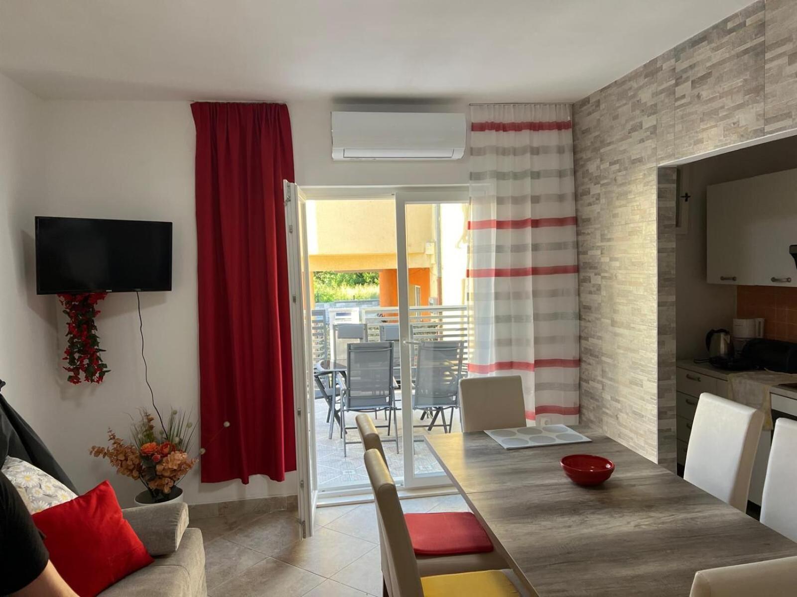 Apartments Milica Kastela Exterior photo